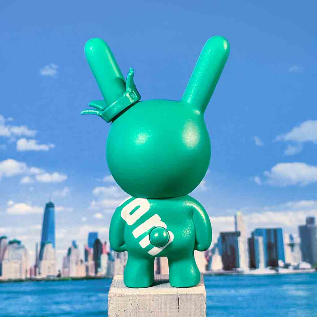 Statue of the Rabbitty - Space Rabbit Studio