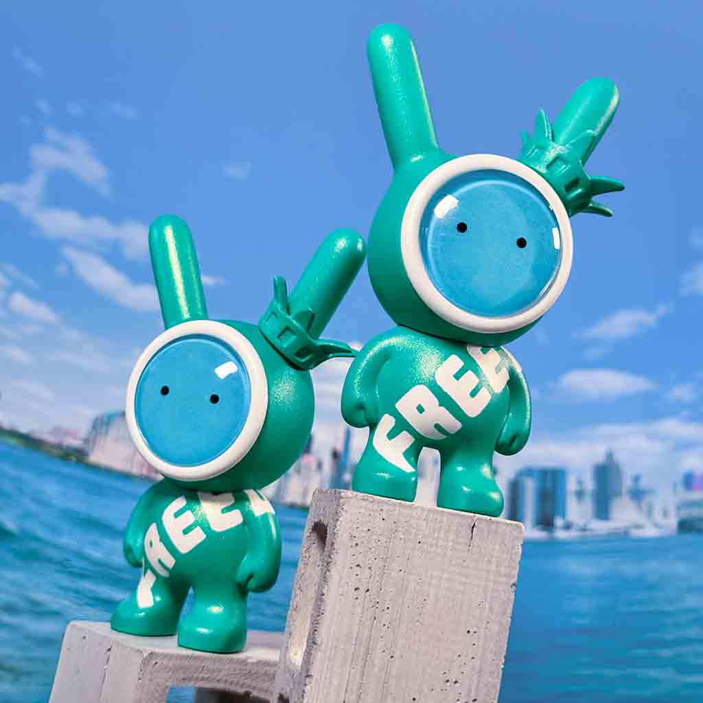 Statue of the Rabbitty - Space Rabbit Studio